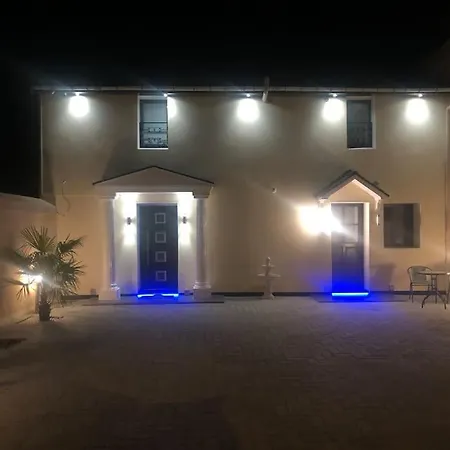 Kings Near Disneyland Reserved Only For Family With Kids Saint-Germain-sur-Morin
