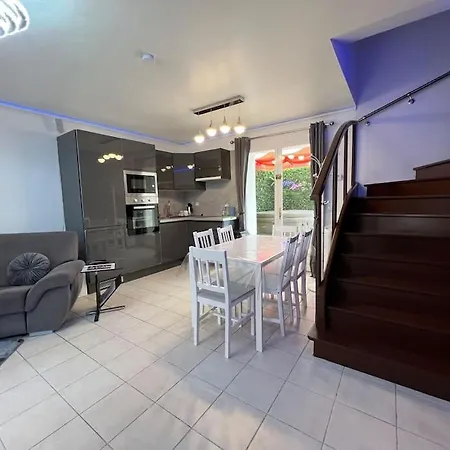 Kings Near Disneyland Reserved Only For Family With Kids Villa Saint-Germain-sur-Morin